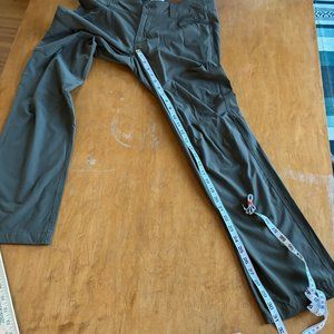 Outdoor Research Womens Ferrosi Pants SIze 8 Green